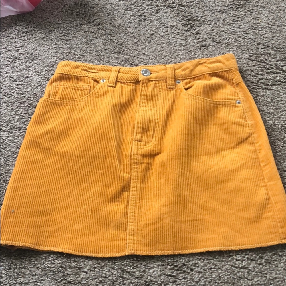 Never worn forever 21 skirt